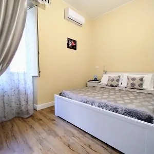 Al Quadrato D'oro Nocleg ze śniadaniem Katania
